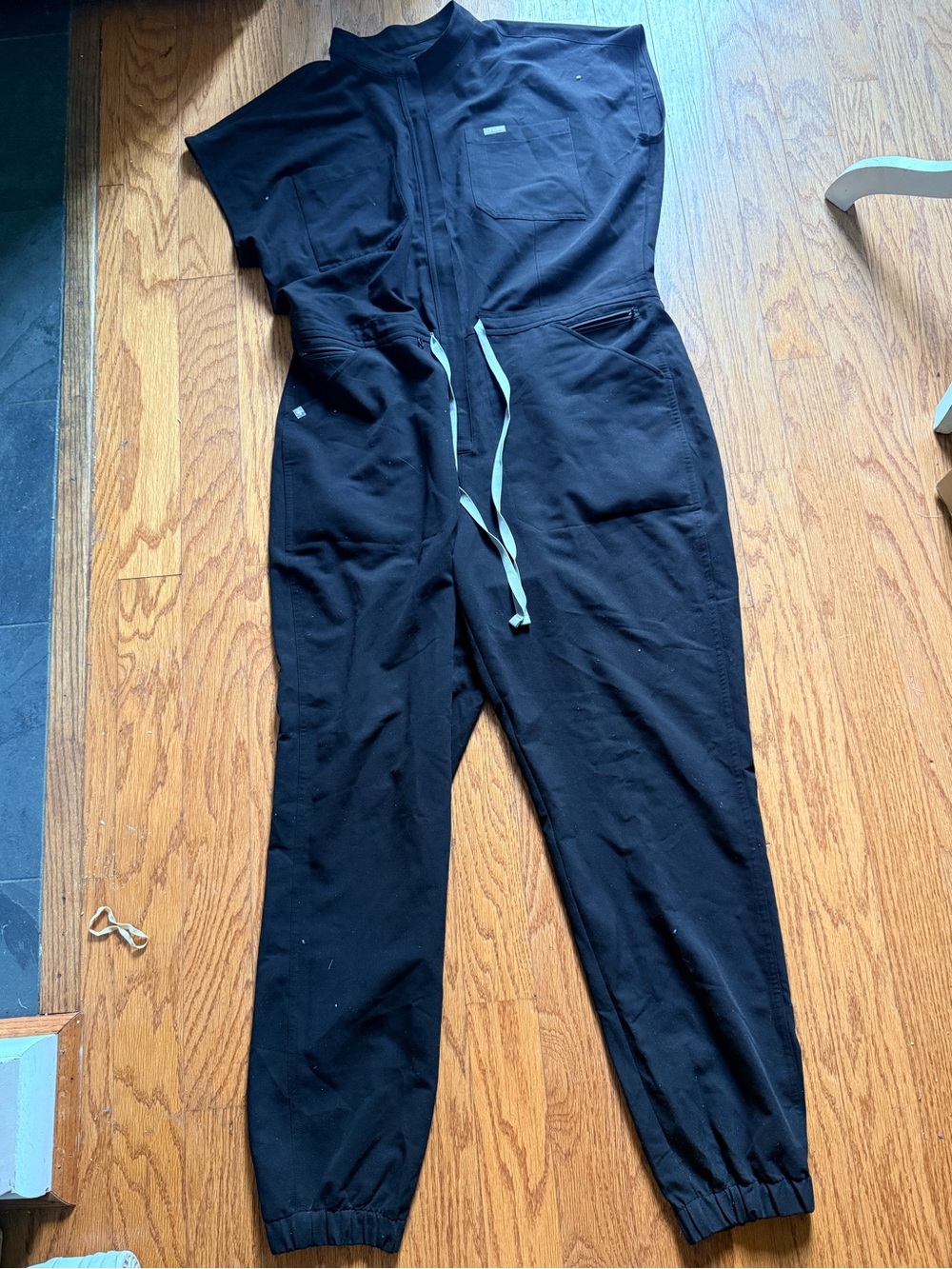 Figs 2 Women’s V-Neck Utility Jumpsuit - Navy & Black Size XXL - Picture 2 of 11
